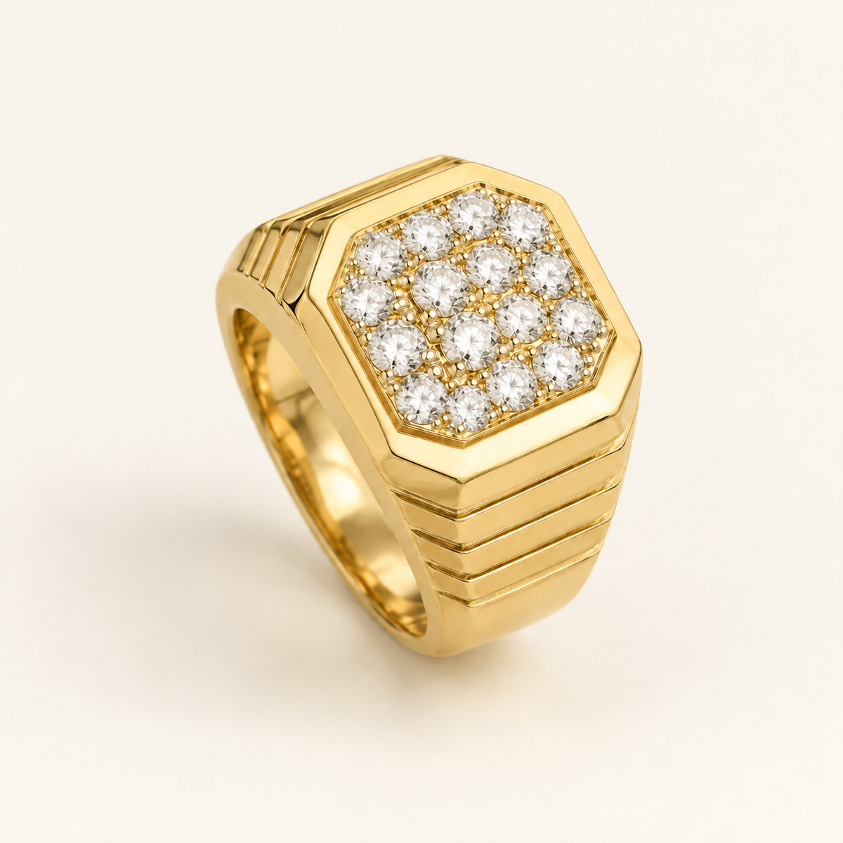 R 309 — white diamonds, jaune gold