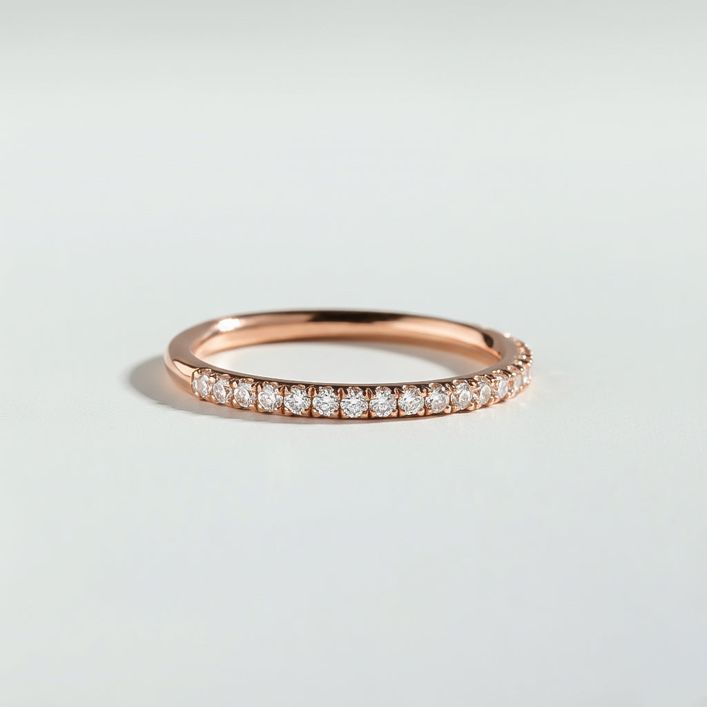 Bague avec diamant pavé