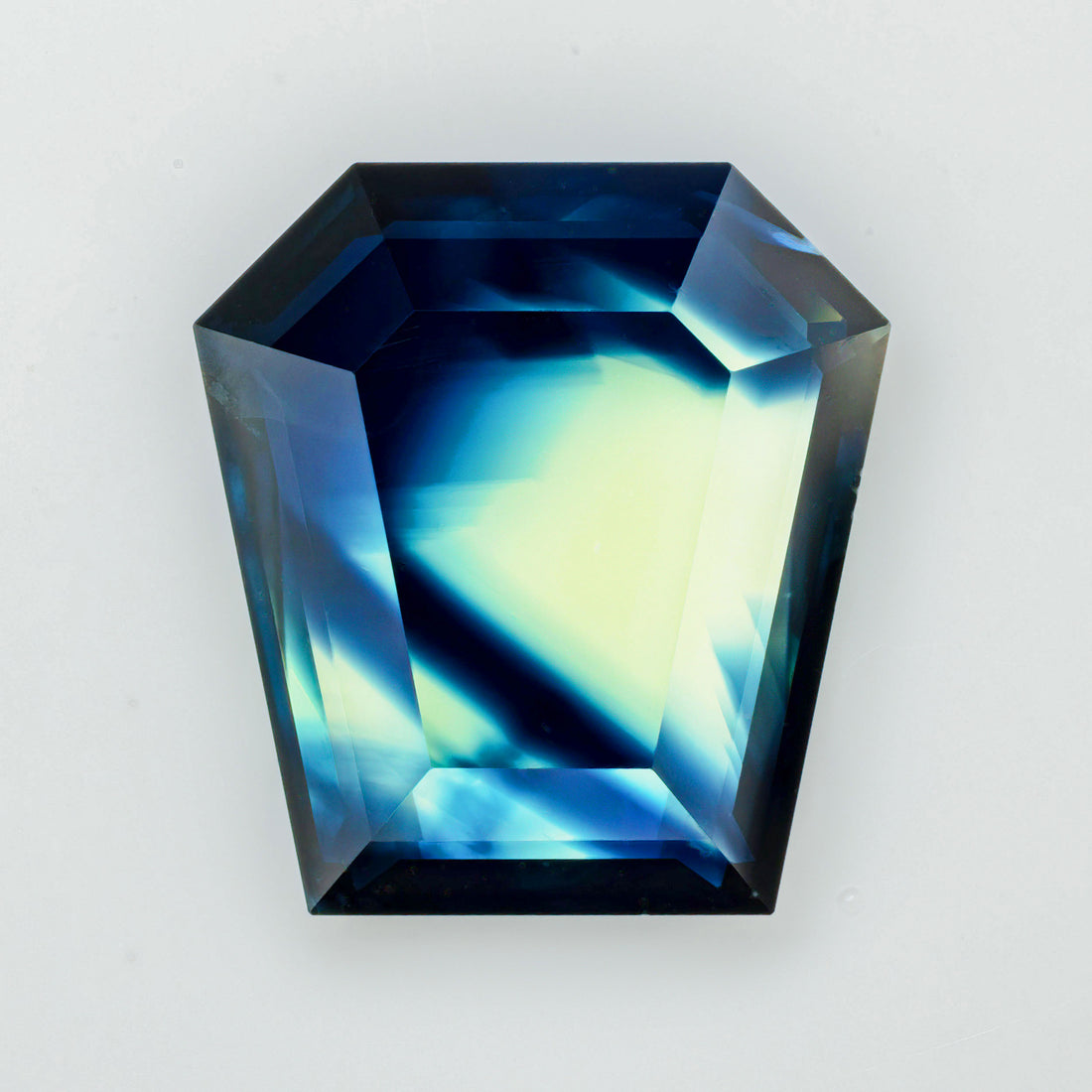 Vibrant Blue Sapphire gemstone by Atelier RMR Montreal