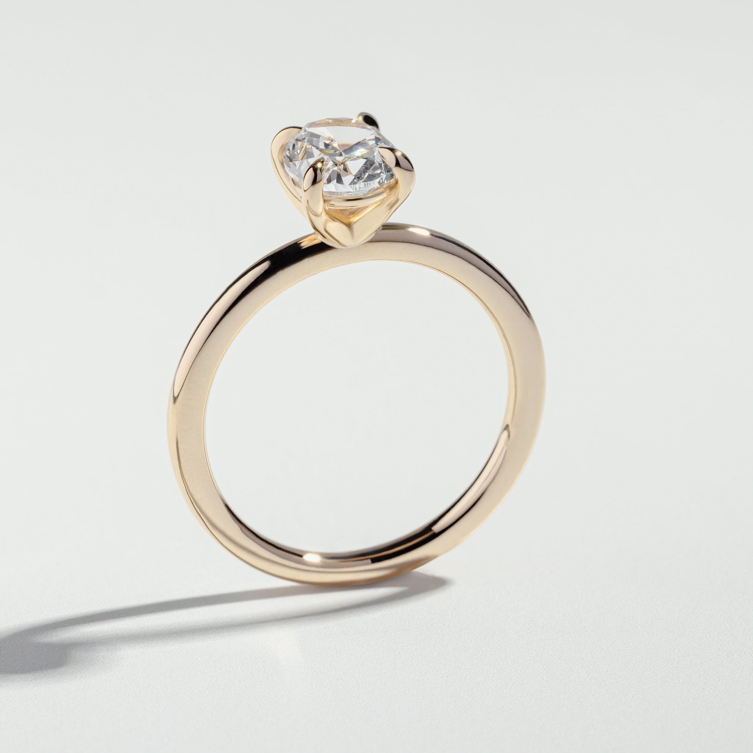 The Oval Cut Classic Diamond Ring | Atelier RMR Montreal | Engagement Ring