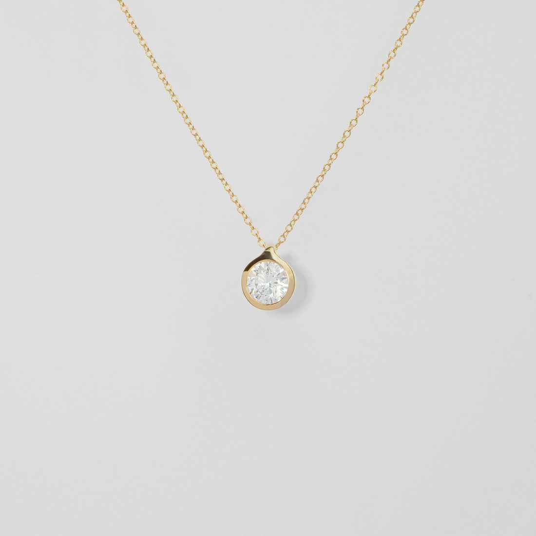 Miroir Miroir pendant by Atelier RMR Montreal
