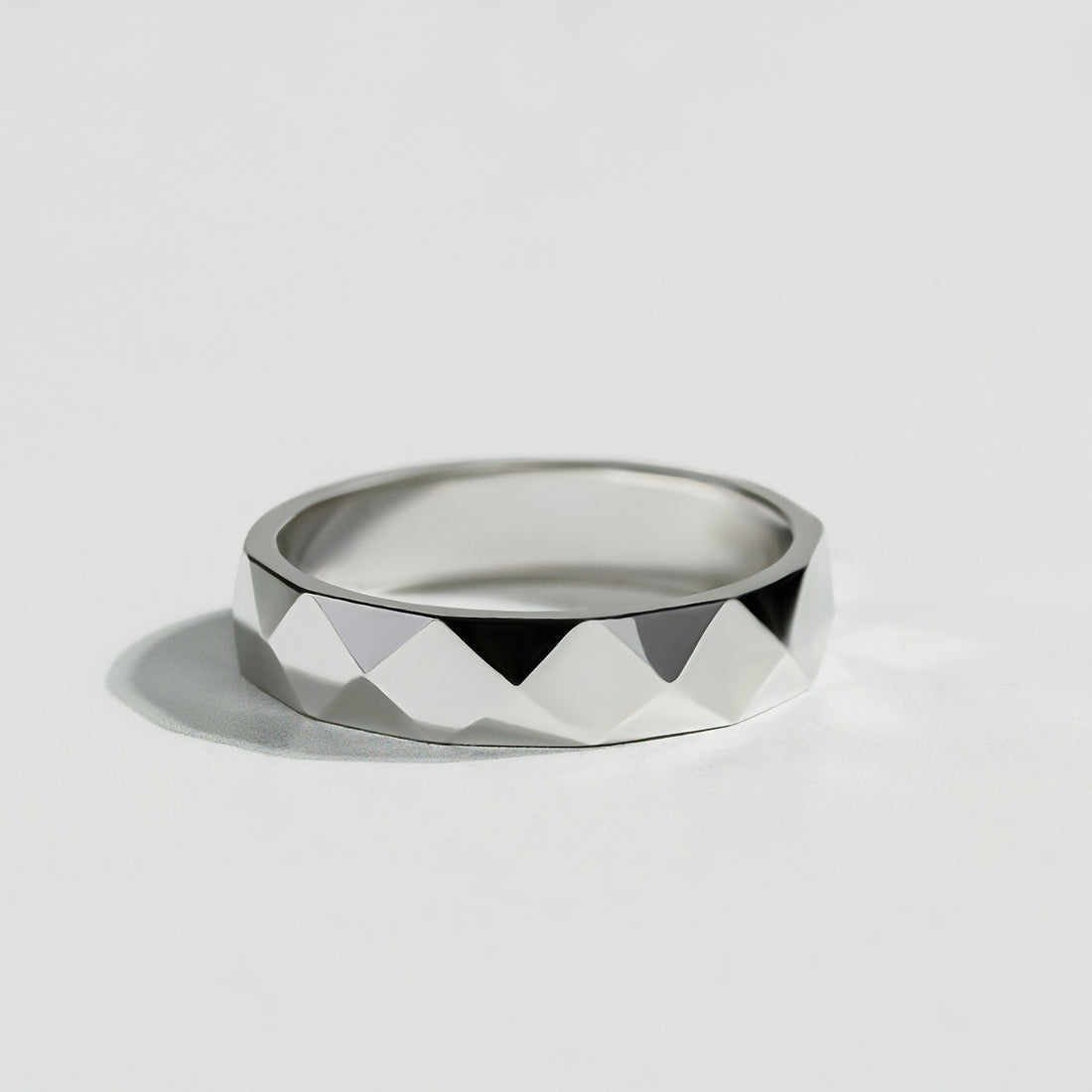 Maze wedding band by Atelier RMR Montreal