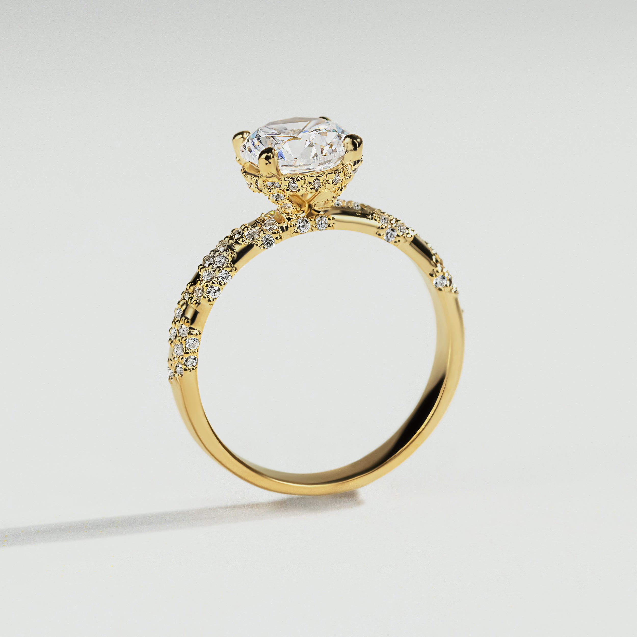 The 1,5 Carat Round Cut Diamond Ring