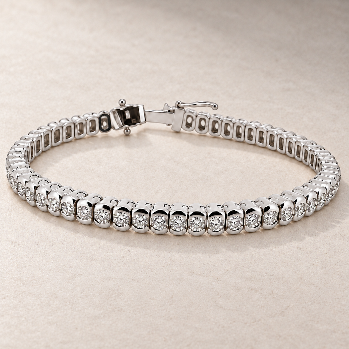 Bracelet tennis en or et diamants sertis clos — TN26 — vue détaillée 2