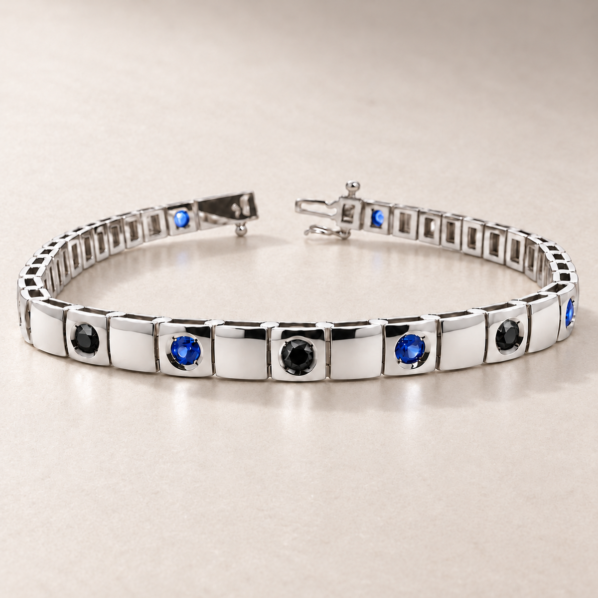 TN3-4BDS — Or blanc / White gold — Saphirs bleus et diamants noirs / Blue sapphires and black diamonds — rendu illustratif / illustrative rendering