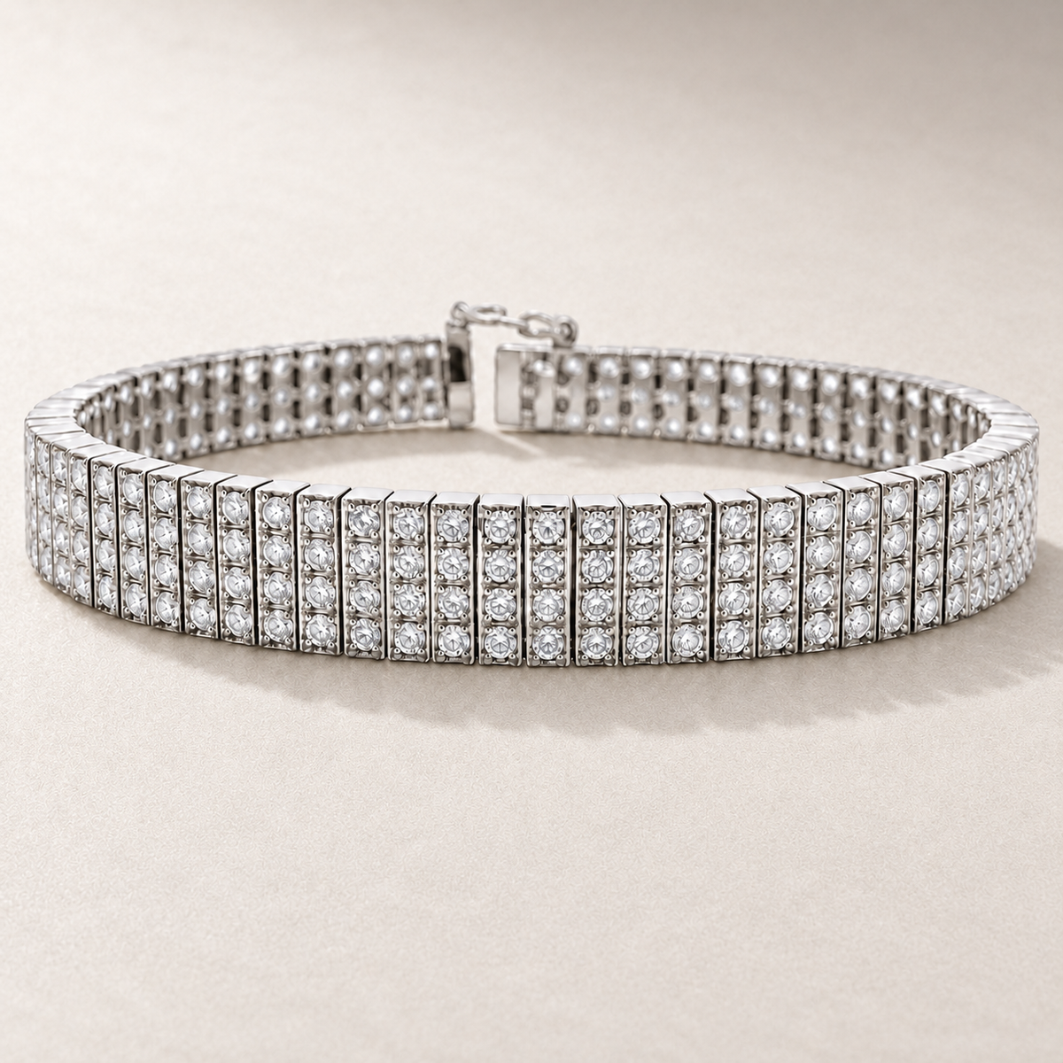 Bracelet en or et diamants sur quatre rangées — TN35 — vue détaillée 2