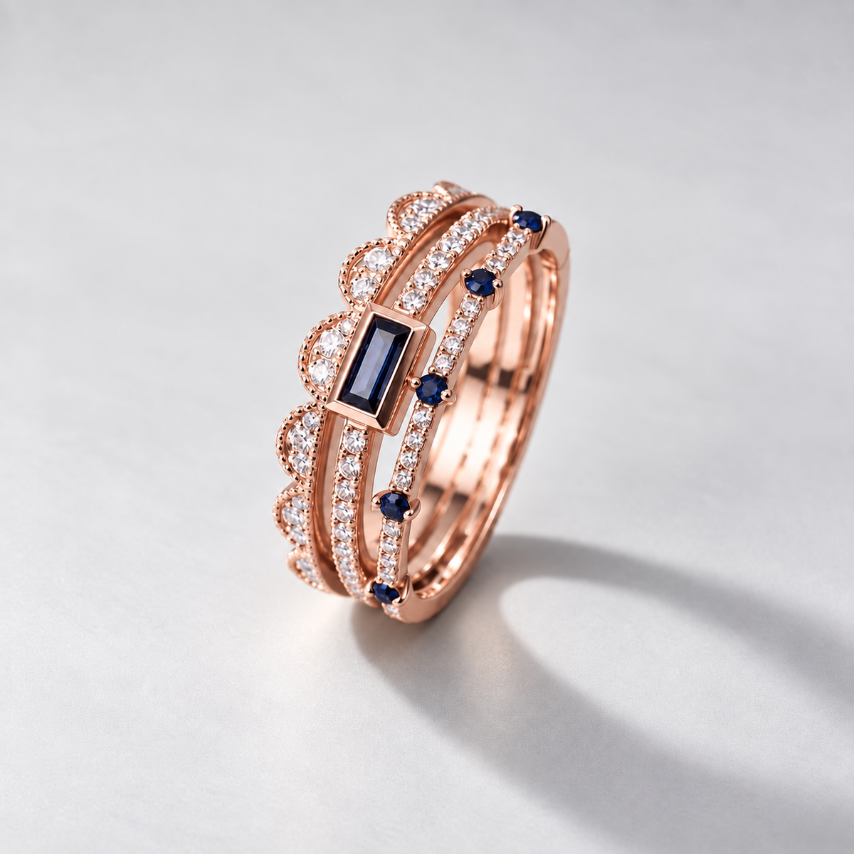 R4101-R4089-R4061-1 — ensemble soudé en or rose avec saphirs bleus et diamants blancs