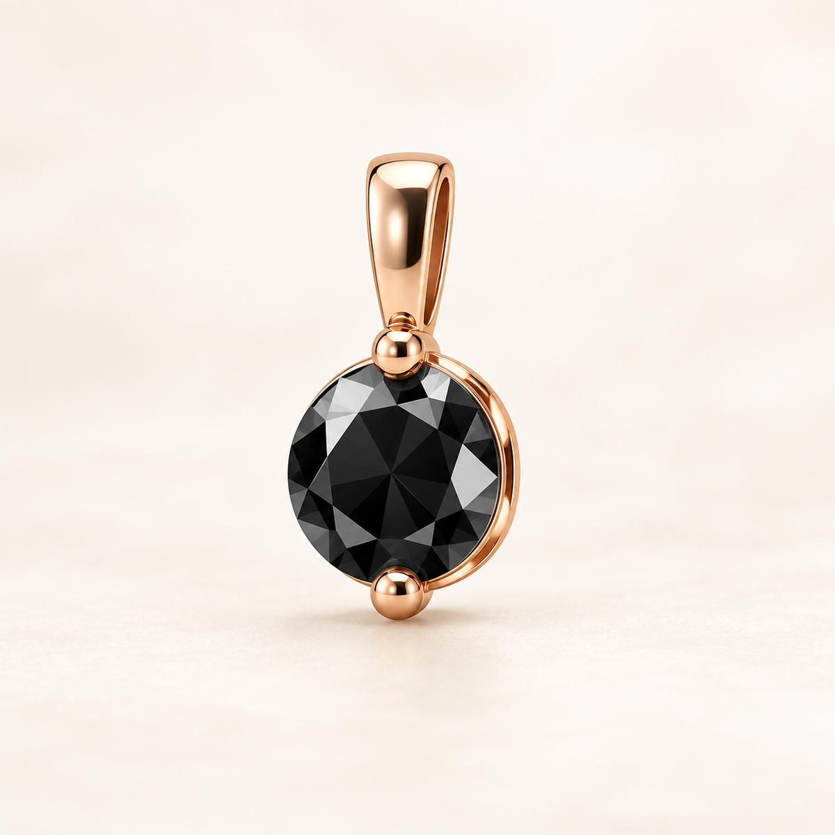 P371 — 6,5 mm — Noir naturel traité — Or rose