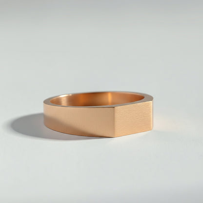 The Avant-Garde wedding band by Atelier RMR Montreal