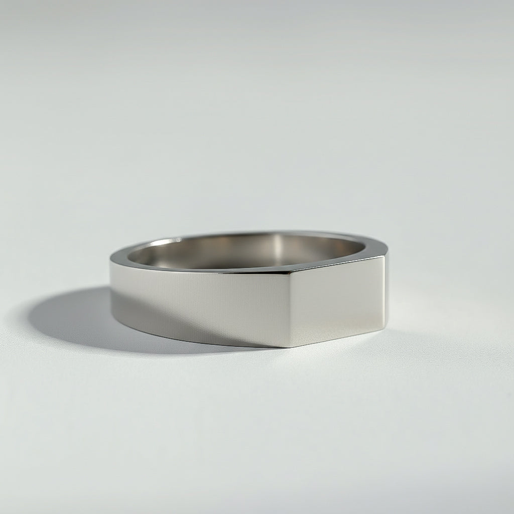 The Avant-Garde wedding band by Atelier RMR Montreal