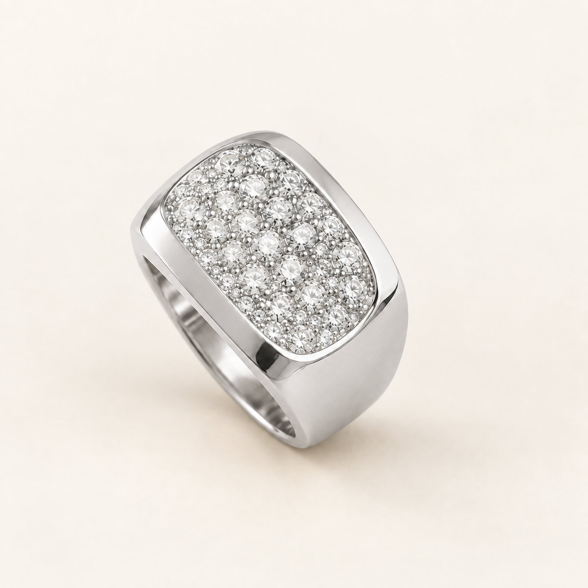 R 268 — white diamonds, blanc gold
