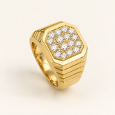R 309 — white diamonds, jaune gold