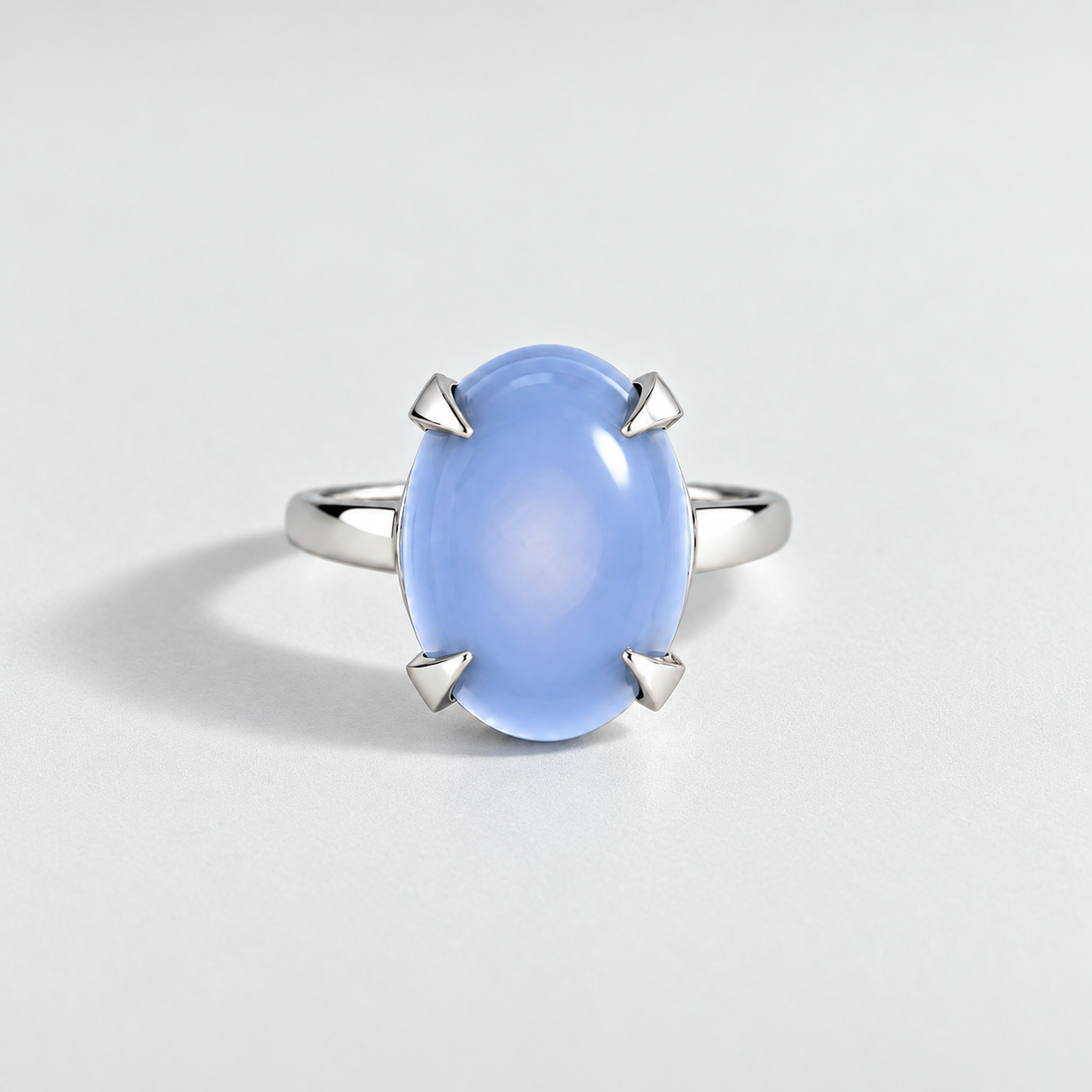 R4025 calcédoine bleue — or blanc — anneau simple