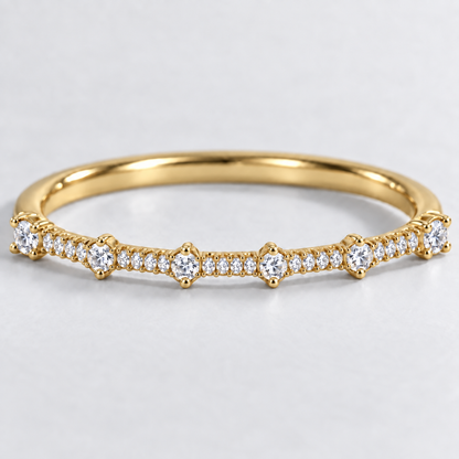 R4101 yellow gold diamond setting detail
