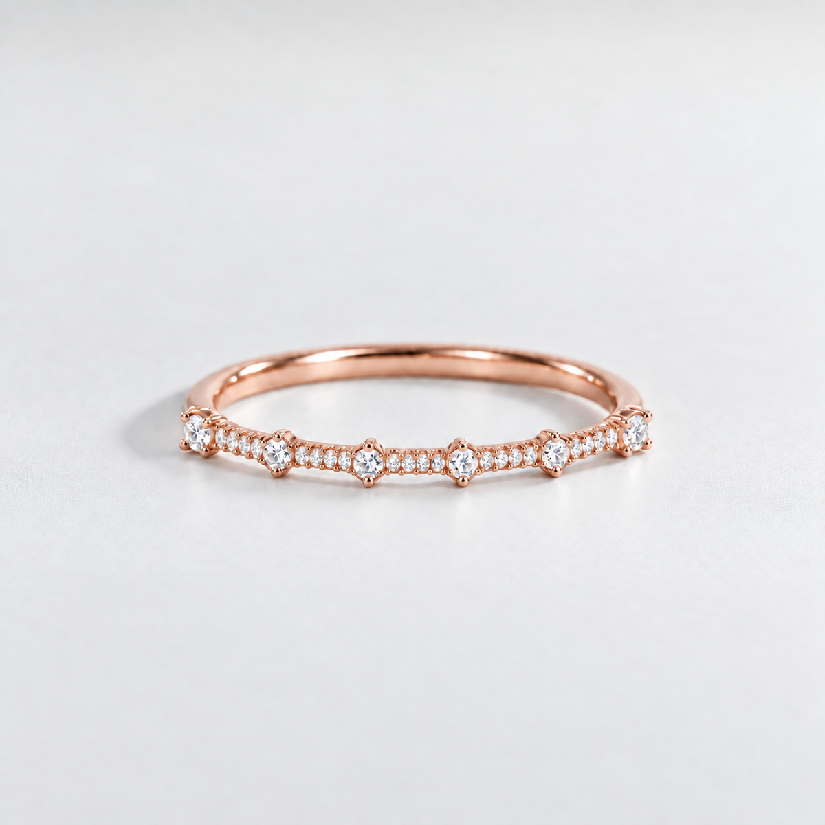 R4101 rose gold ring with 26 diamonds