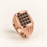 R 53 — diamants noirs traités, monture et sertissage en or rose