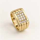 R 696 — white diamonds, jaune gold