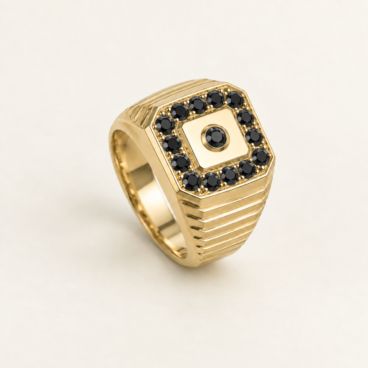 R 75 — diamants noirs traités, entièrement en or jaune
