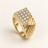 R 76 — white diamonds, jaune gold
