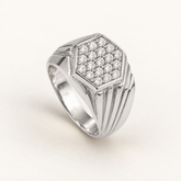 R 903 — white diamonds, blanc gold