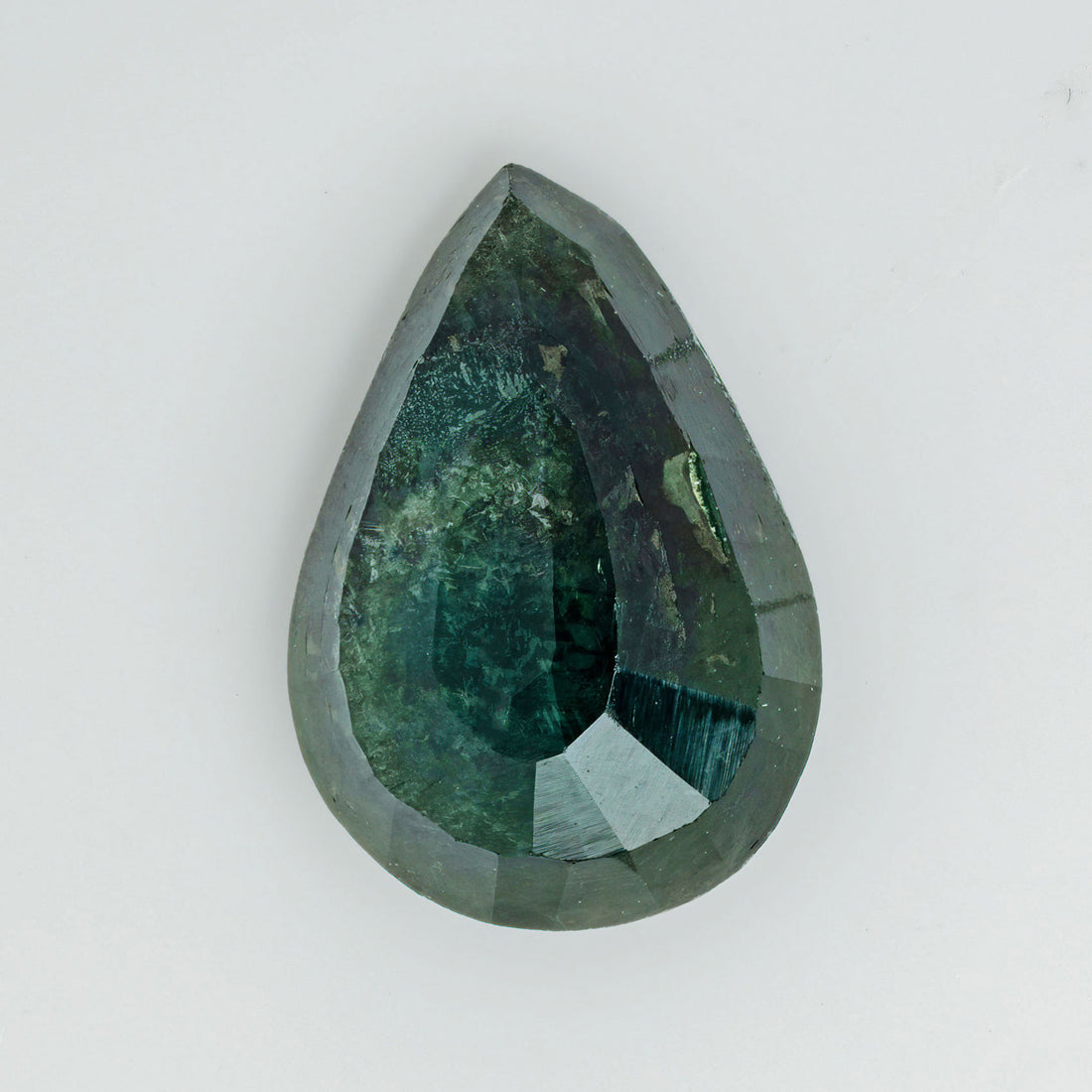 Mossy Green Sapphire | Atelier RMR Montreal | Gemstone