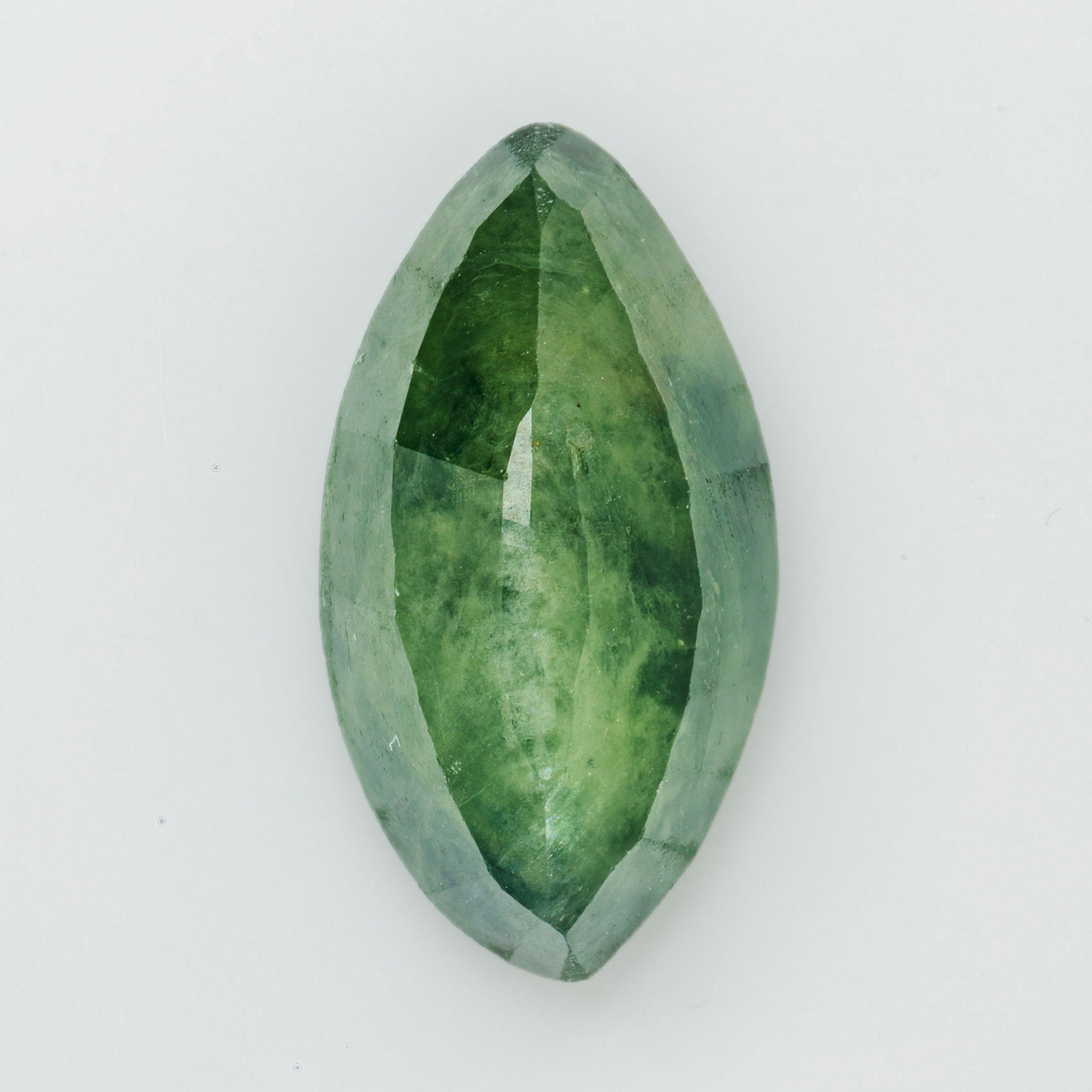 Green Sapphire | Atelier RMR Montreal | Gemstone