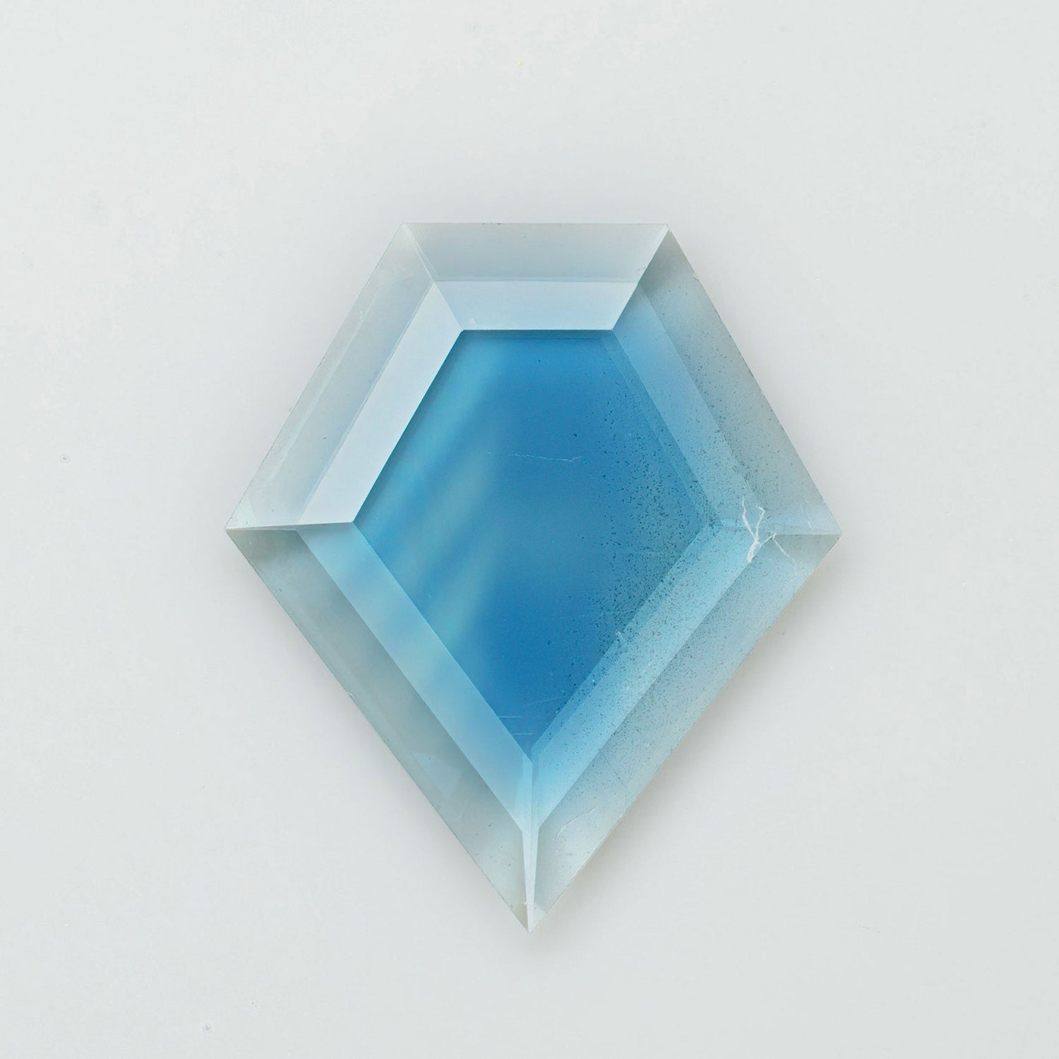Ocean Blue Sapphire | Atelier RMR Montreal | Gemstone