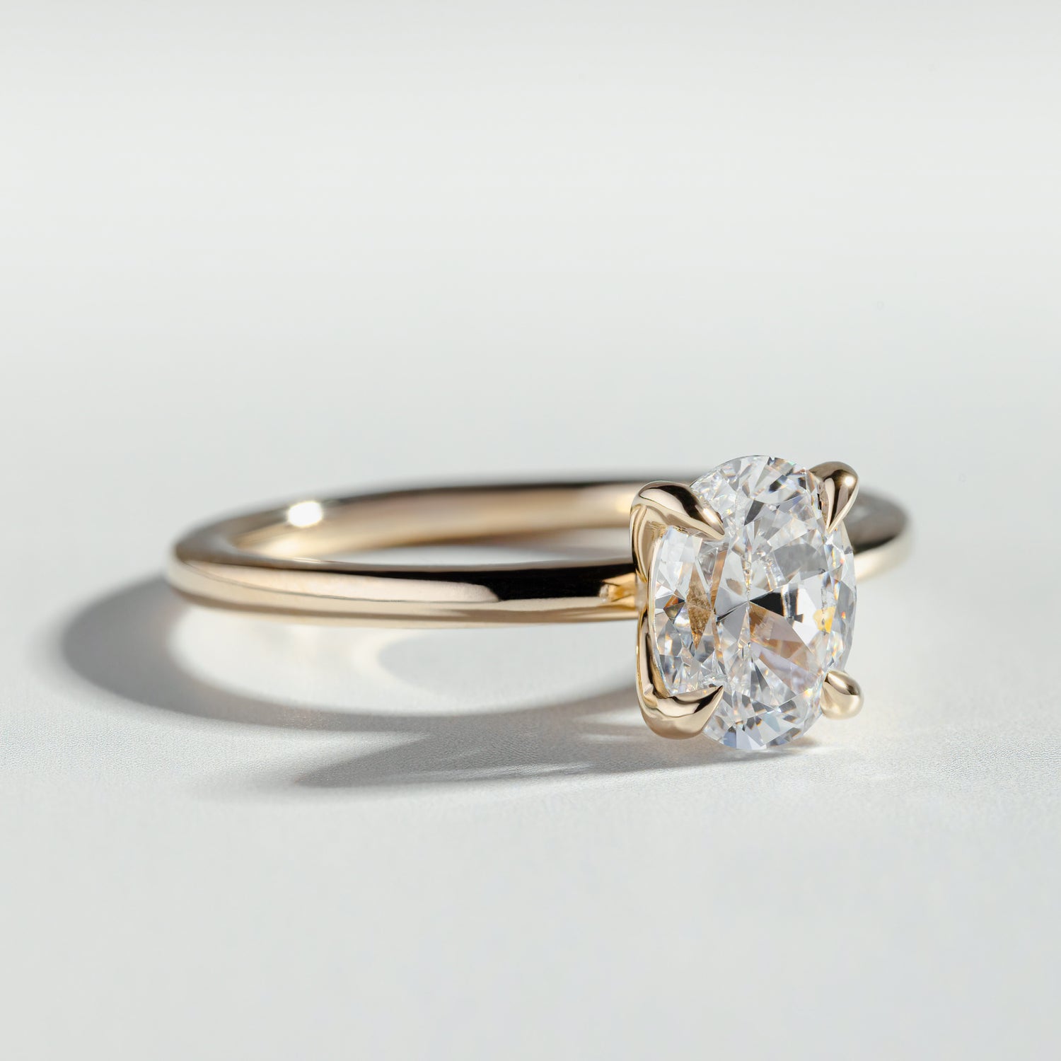 The Oval Cut Classic Diamond Ring | Atelier RMR Montreal | Engagement Ring