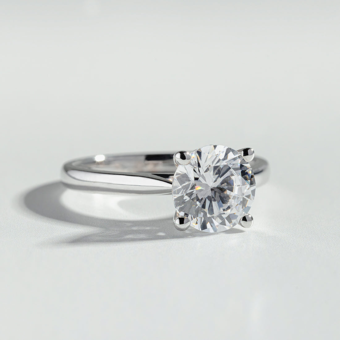 The Round Cut Diamond Solitaire Ring | Atelier RMR Montreal | Engagement Ring