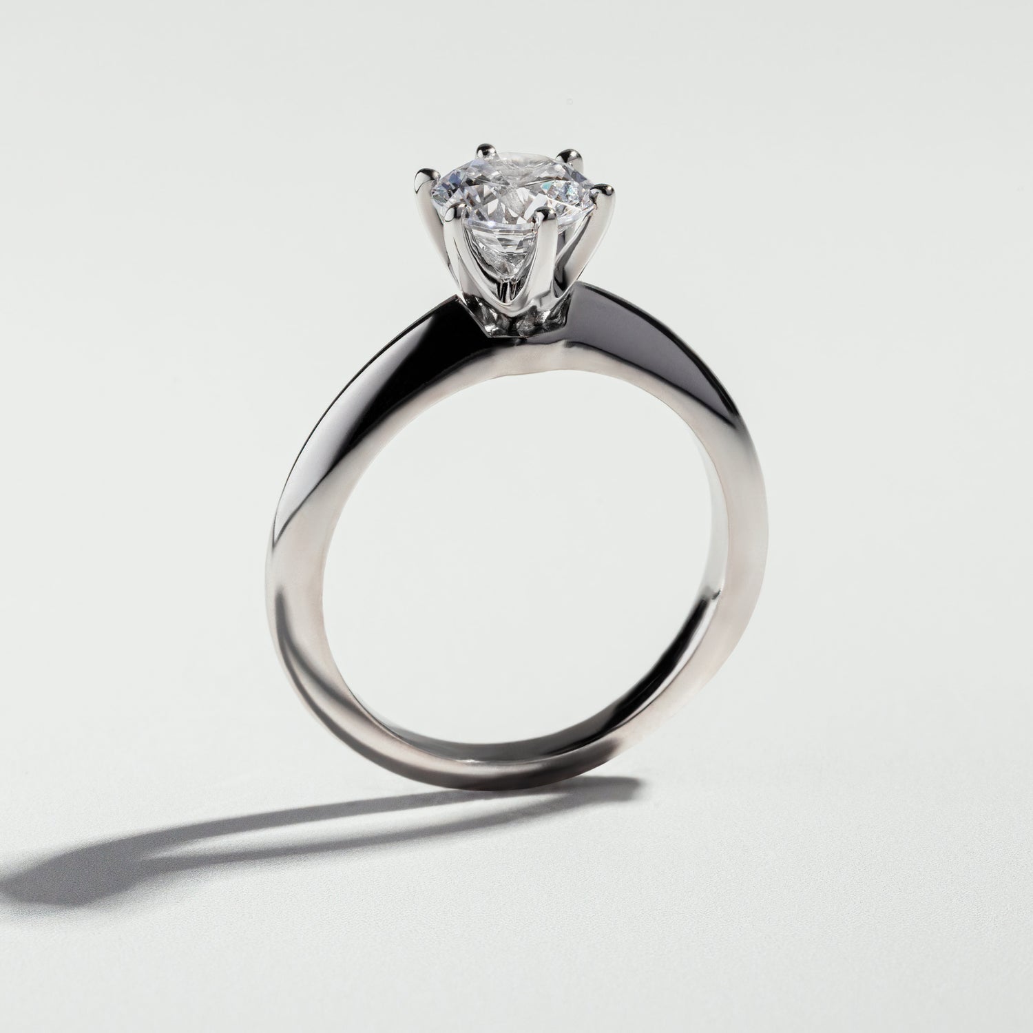 The Round Cut 6 Prongs Diamond Solitaire Ring