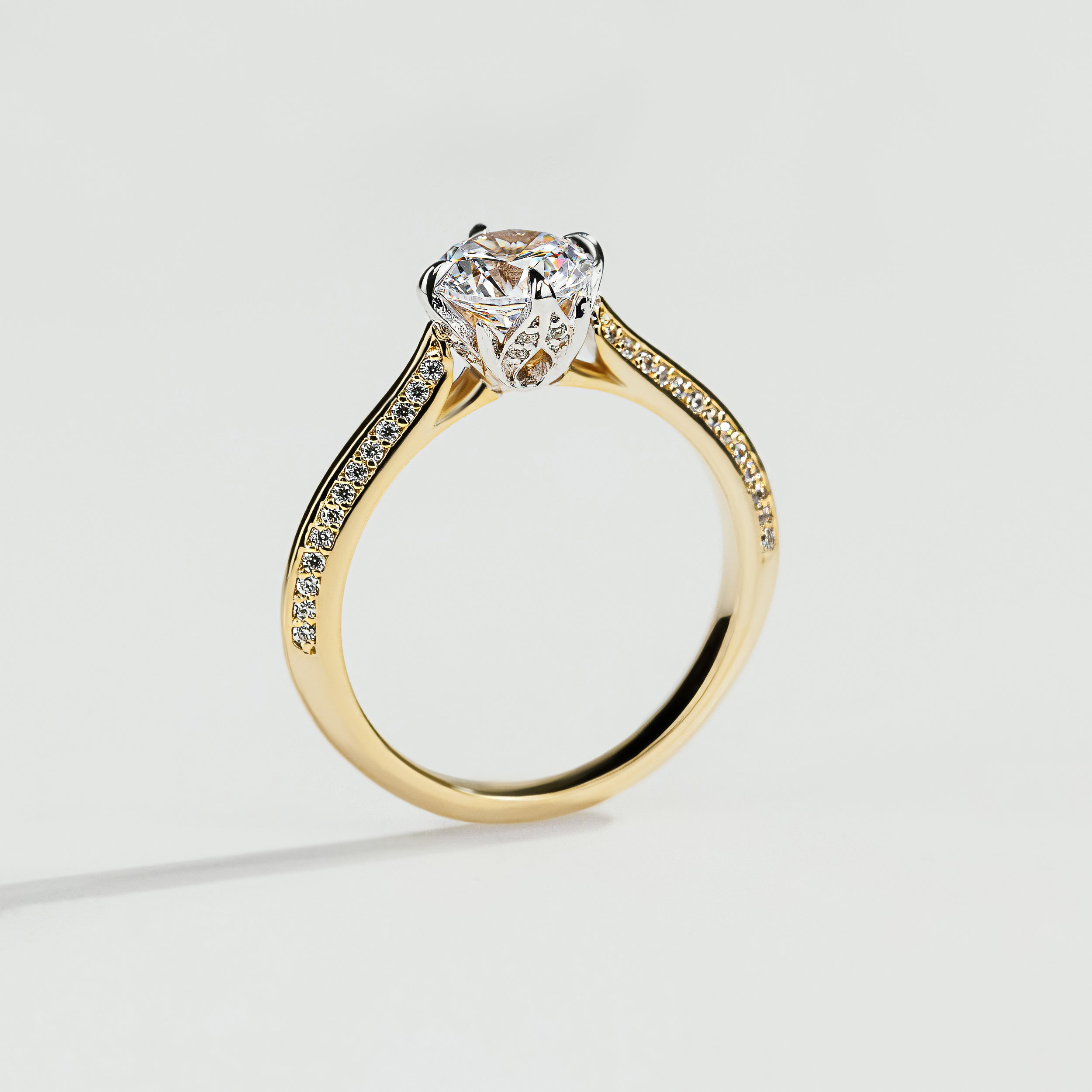 The Round cut Solitaire Diamond Ring