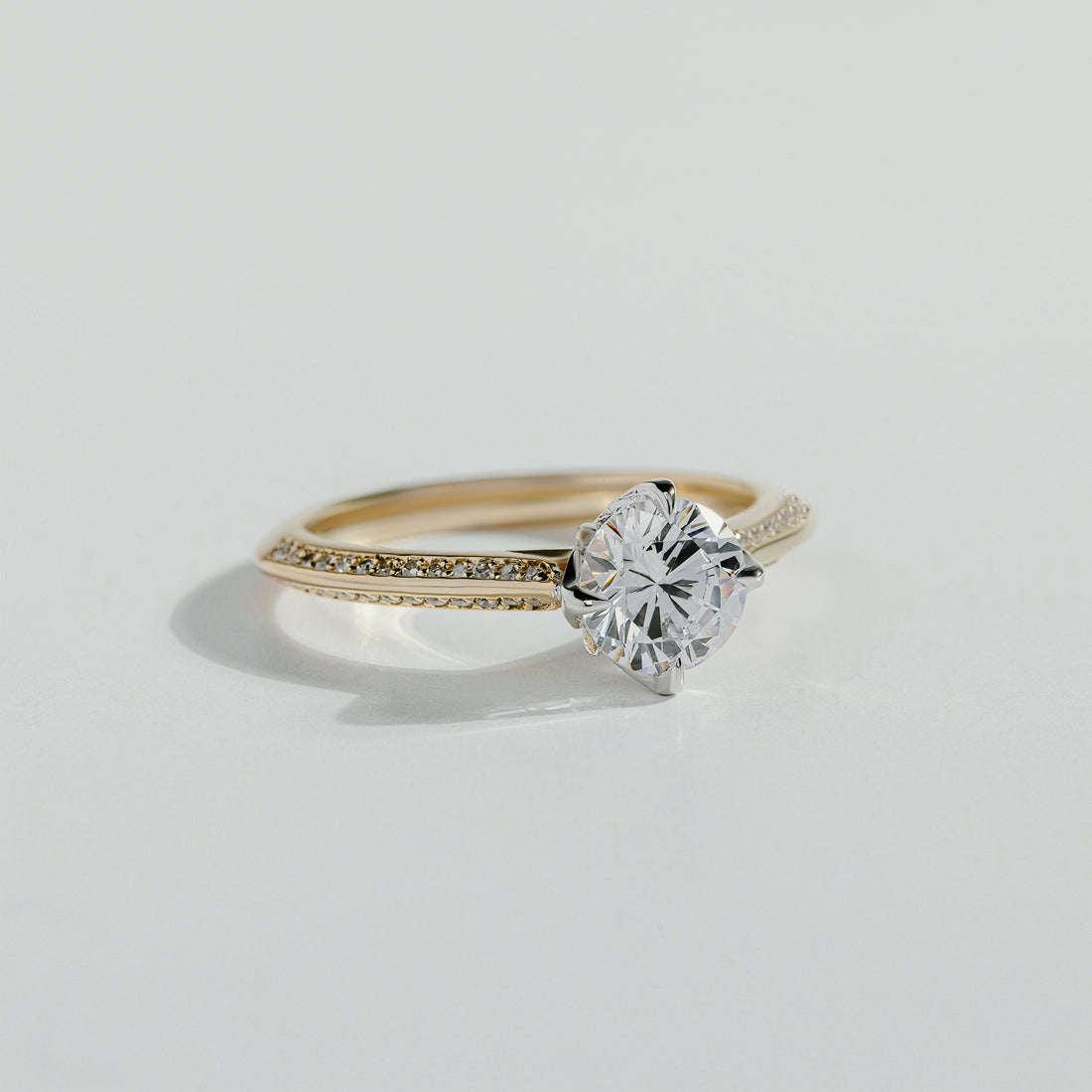 The Round cut Solitaire Diamond Ring