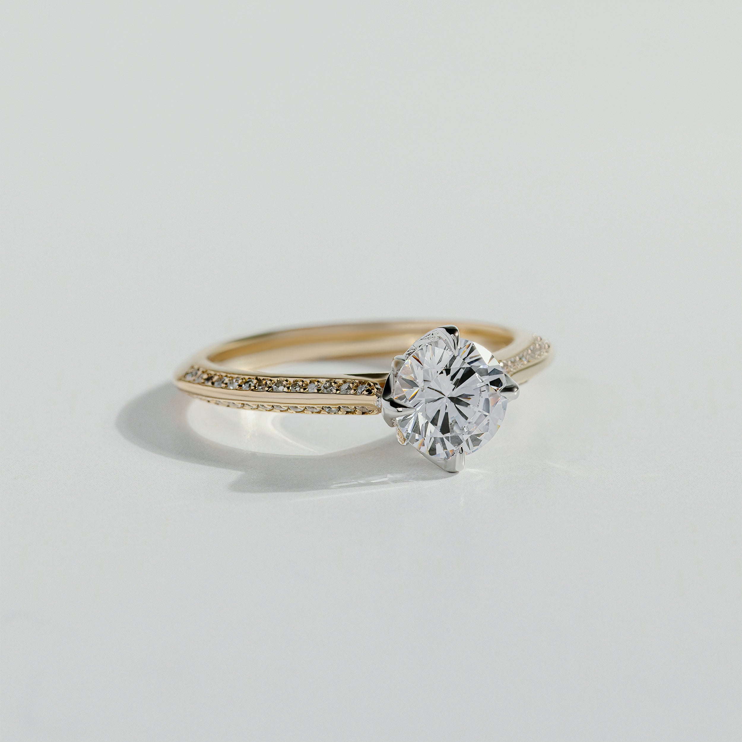 The Round cut Solitaire Diamond Ring