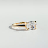 The Horizontal Oval Cut Diamond Ring | Atelier RMR Montreal | Engagement Ring