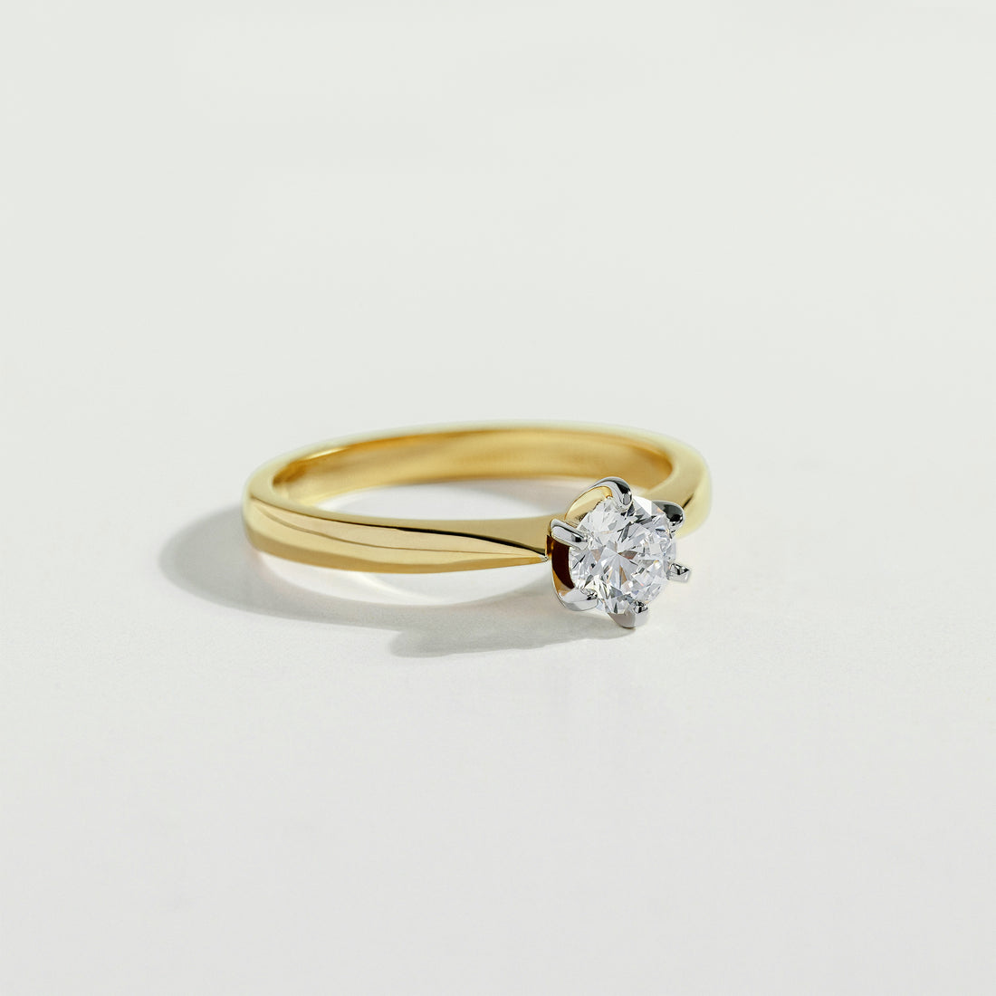 The Round Cut Diamond Ring