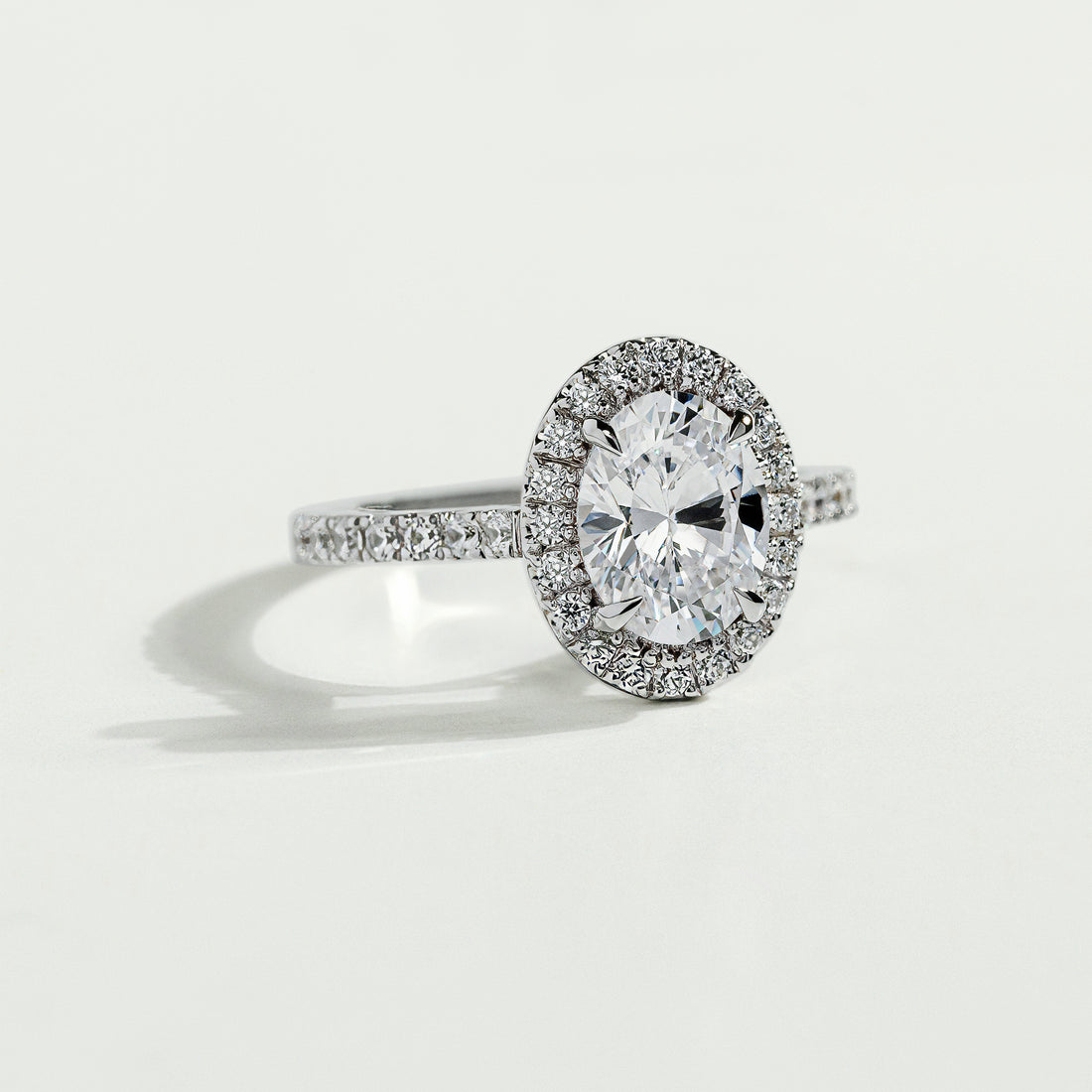 The 1,5 Carat Oval Halo Diamond Ring