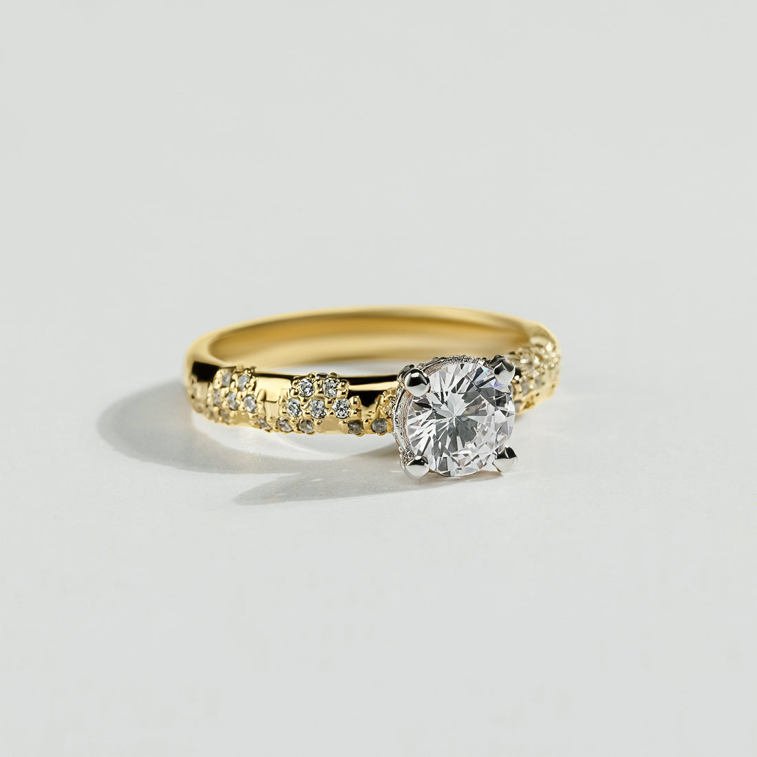 The 1 Carat Round Cut Diamond Ring