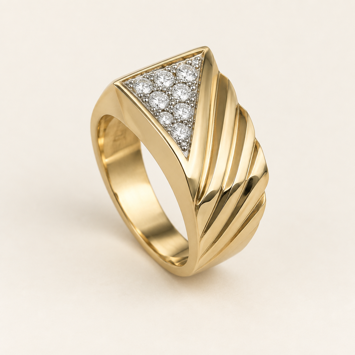 R 1015 men’s gold and diamond ring