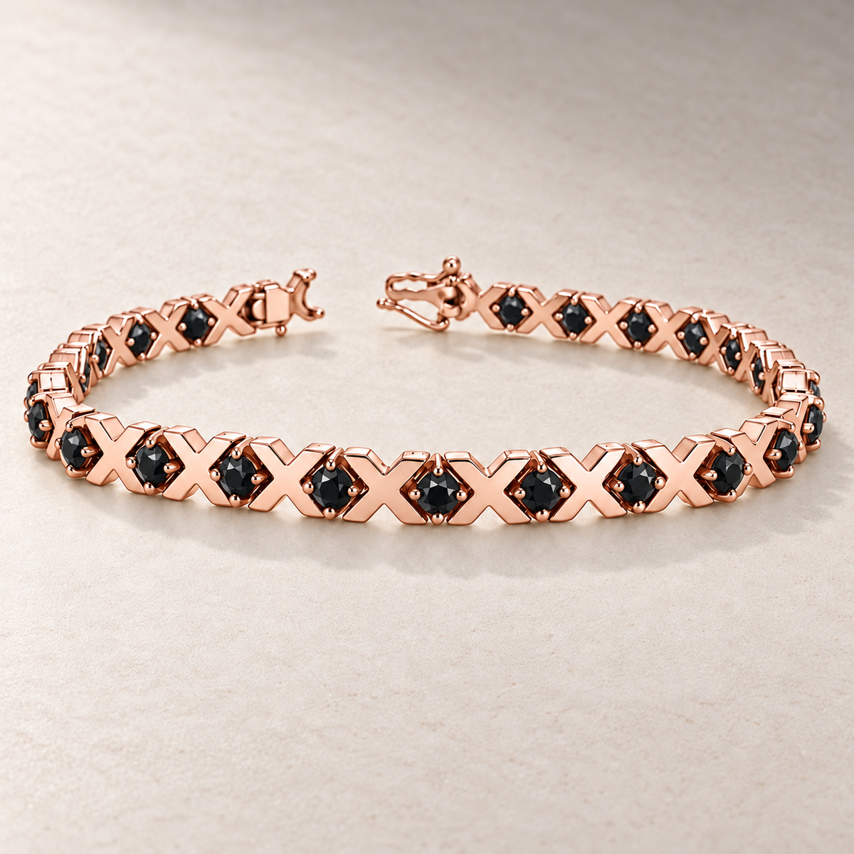 TN21 — Or rose / Rose gold — Diamants noirs / Black diamonds