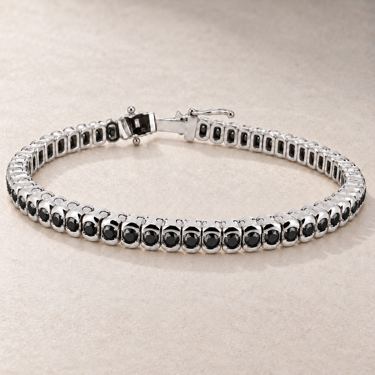 Bracelet tennis en or et diamants sertis clos — TN26 — vue détaillée 4