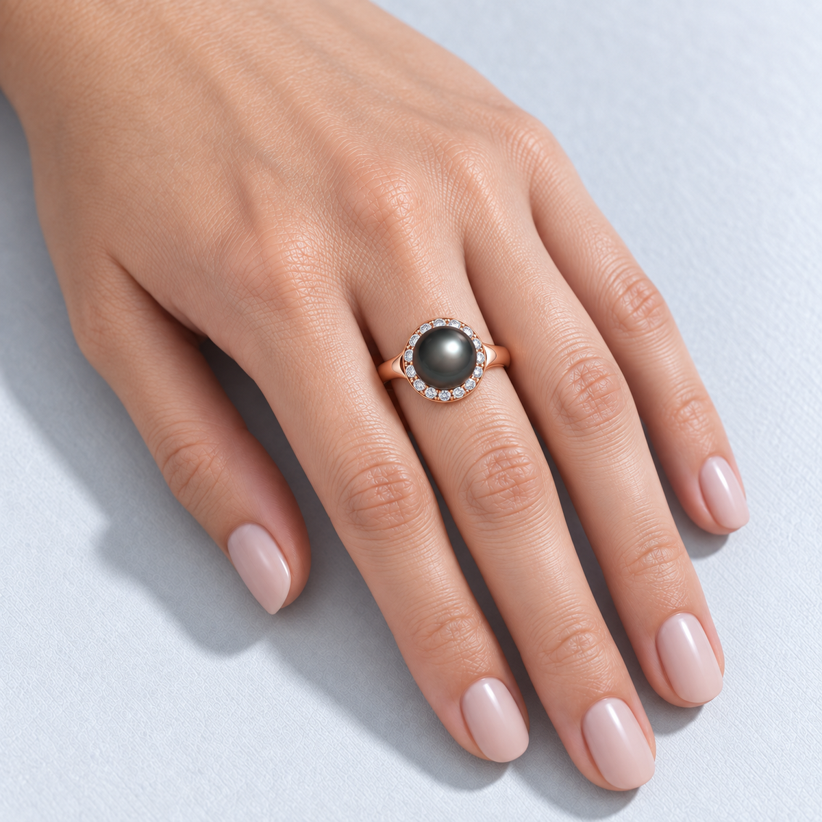 Bague en or avec perle de Tahiti et halo de diamants — vue détaillée 4
