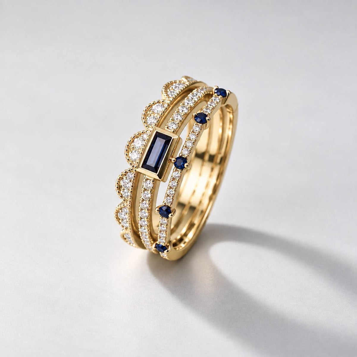 R4101-R4089-R4061-1 — ensemble soudé en or jaune avec saphirs bleus et diamants blancs